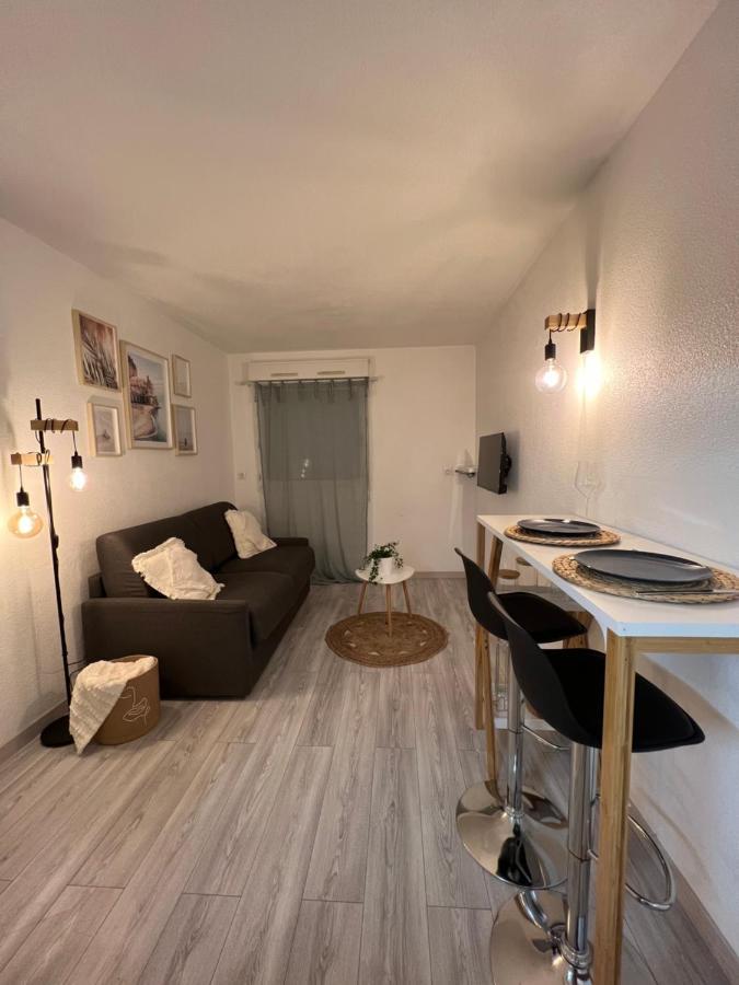 Studio Nice Port 外观 照片